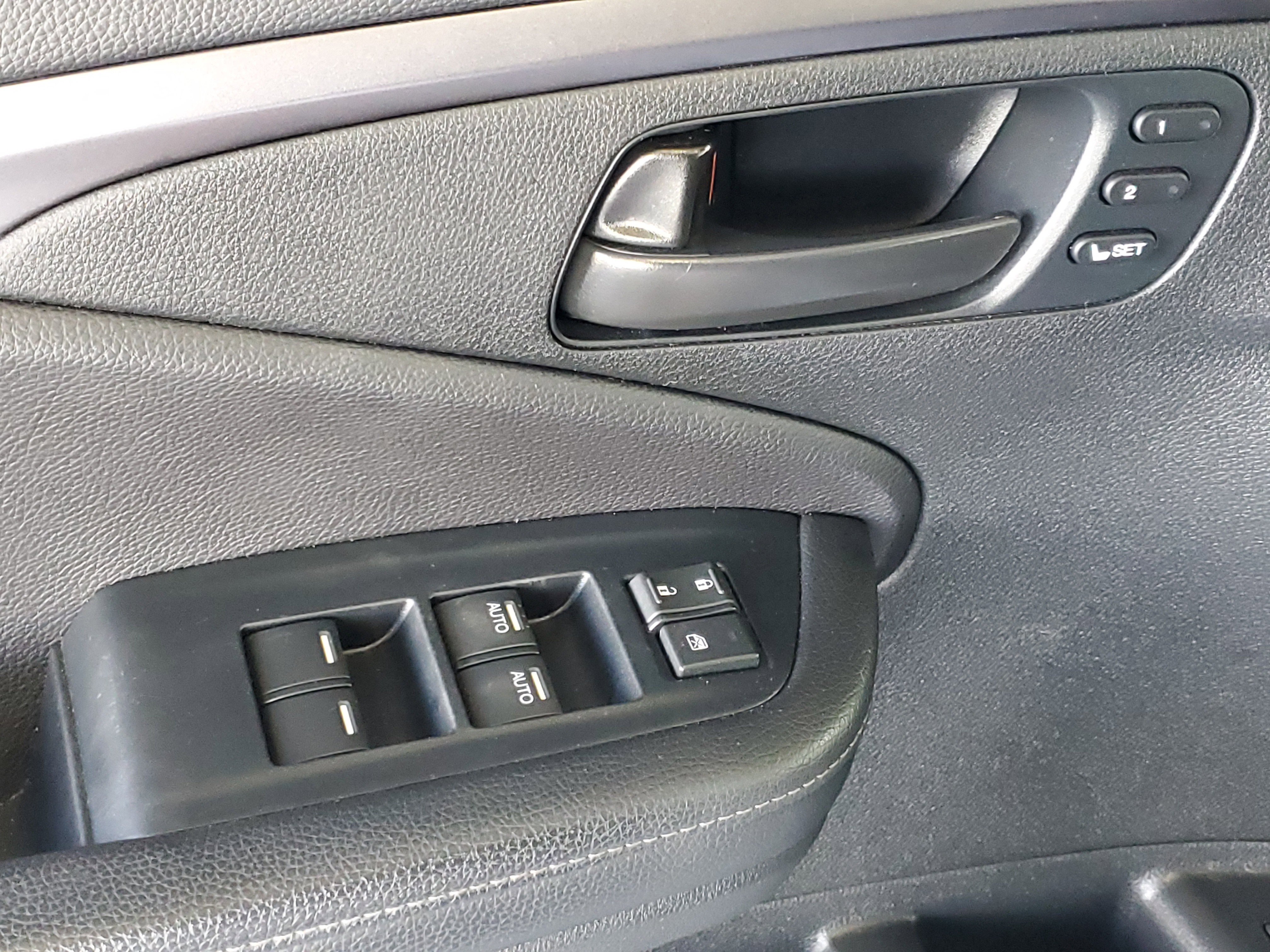 Used 2023 Honda Passport EX-L image 15