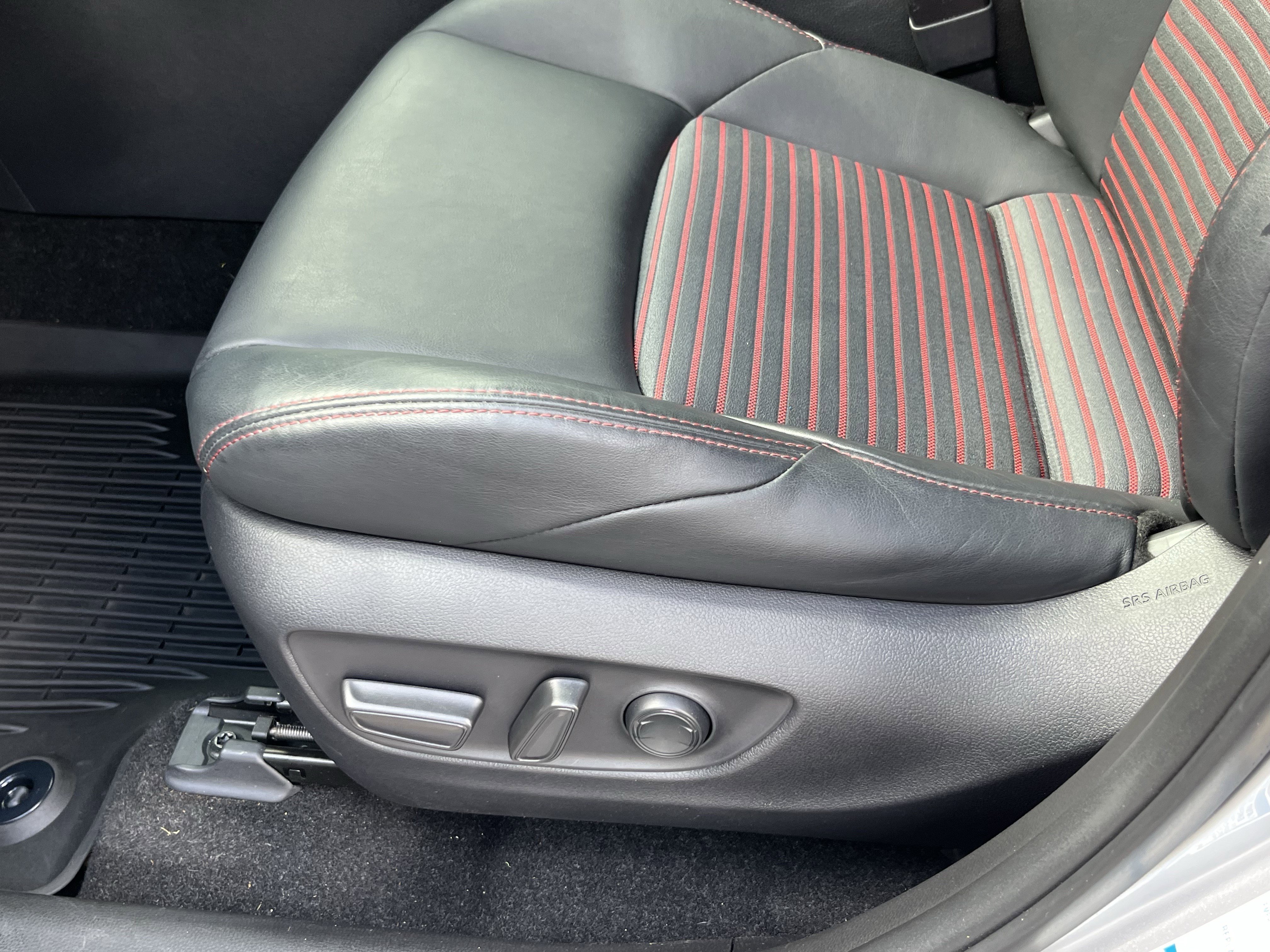 Used 2021 Toyota RAV4 XSE w/ Weather Package AWD/4WD image 16