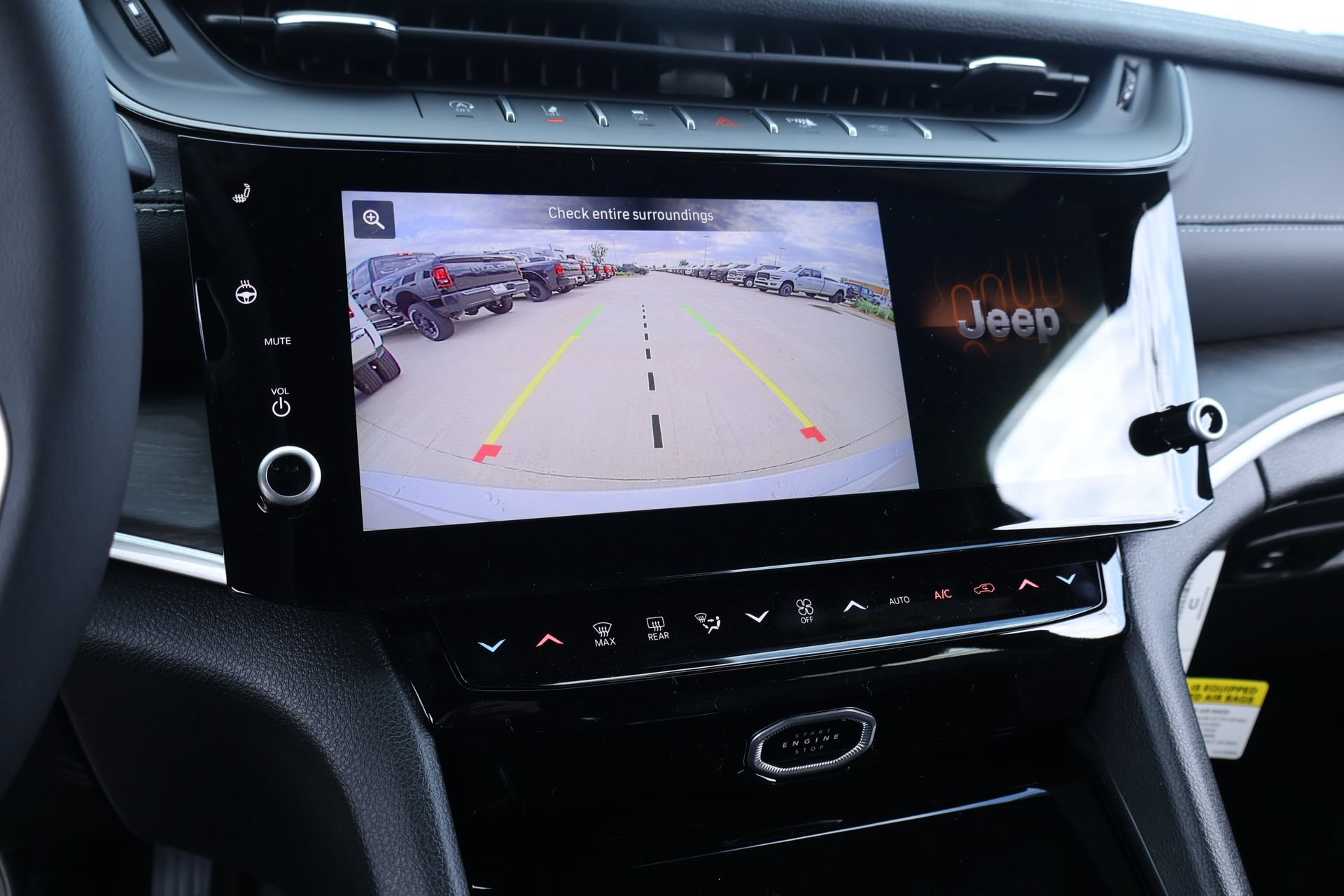New 2026 Jeep Grand Cherokee Altitude RWD image 6