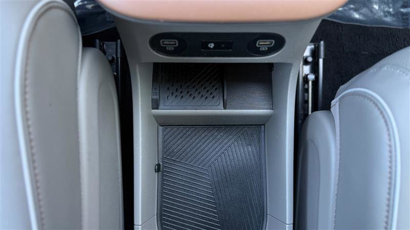 Used 2024 Hyundai Ioniq 5 Limited image 28