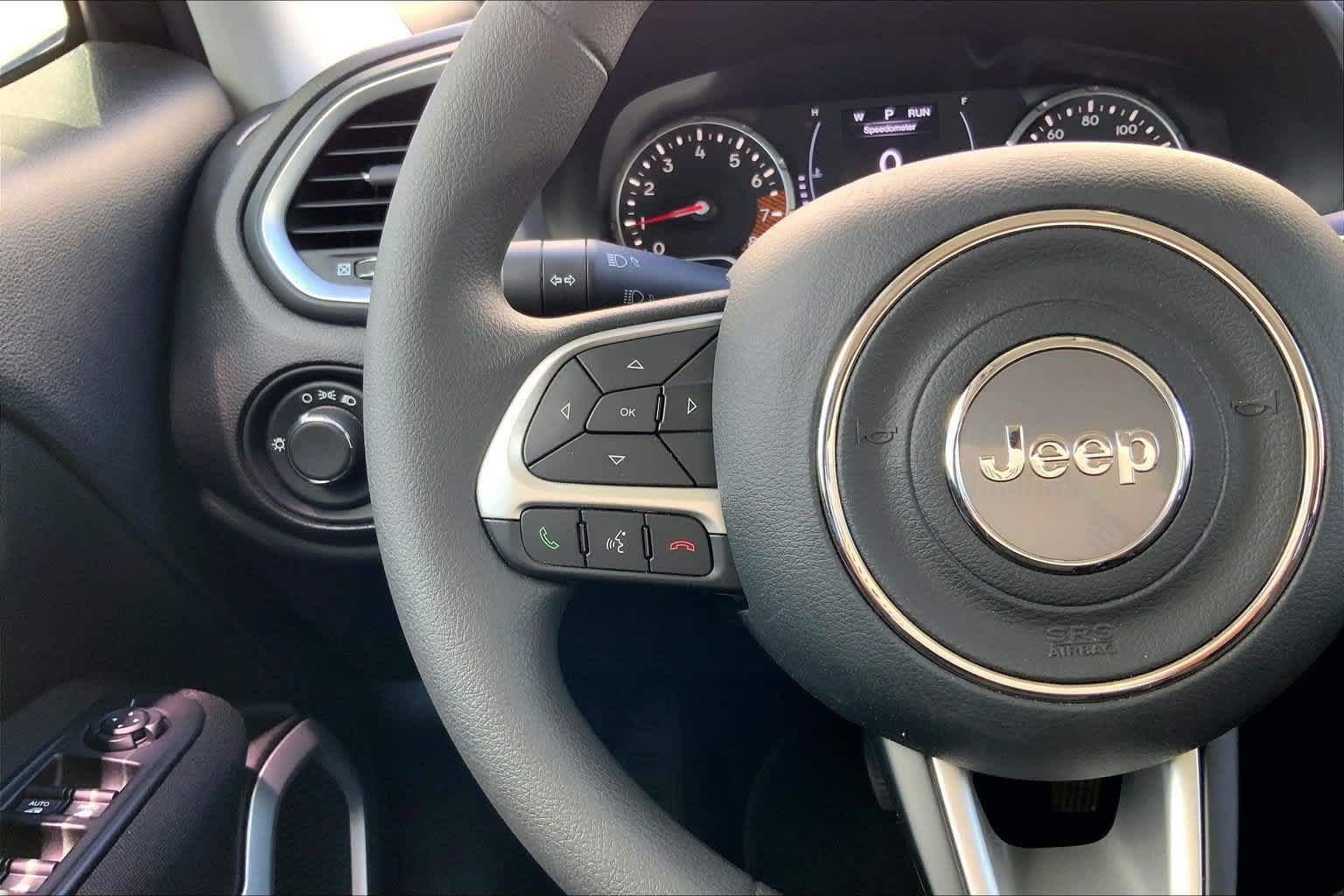 Used 2021 Jeep Renegade Sport FWD image 5
