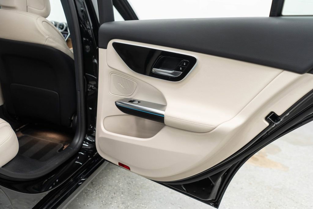 Used 2023 Mercedes-Benz C 300 C 300 4MATIC Sedan w/ Pinnacle Trim Package image 31