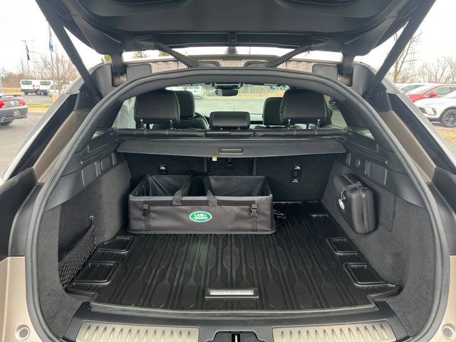 Used 2022 Land Rover Range Rover Velar R-Dynamic S AWD/4WD image 16