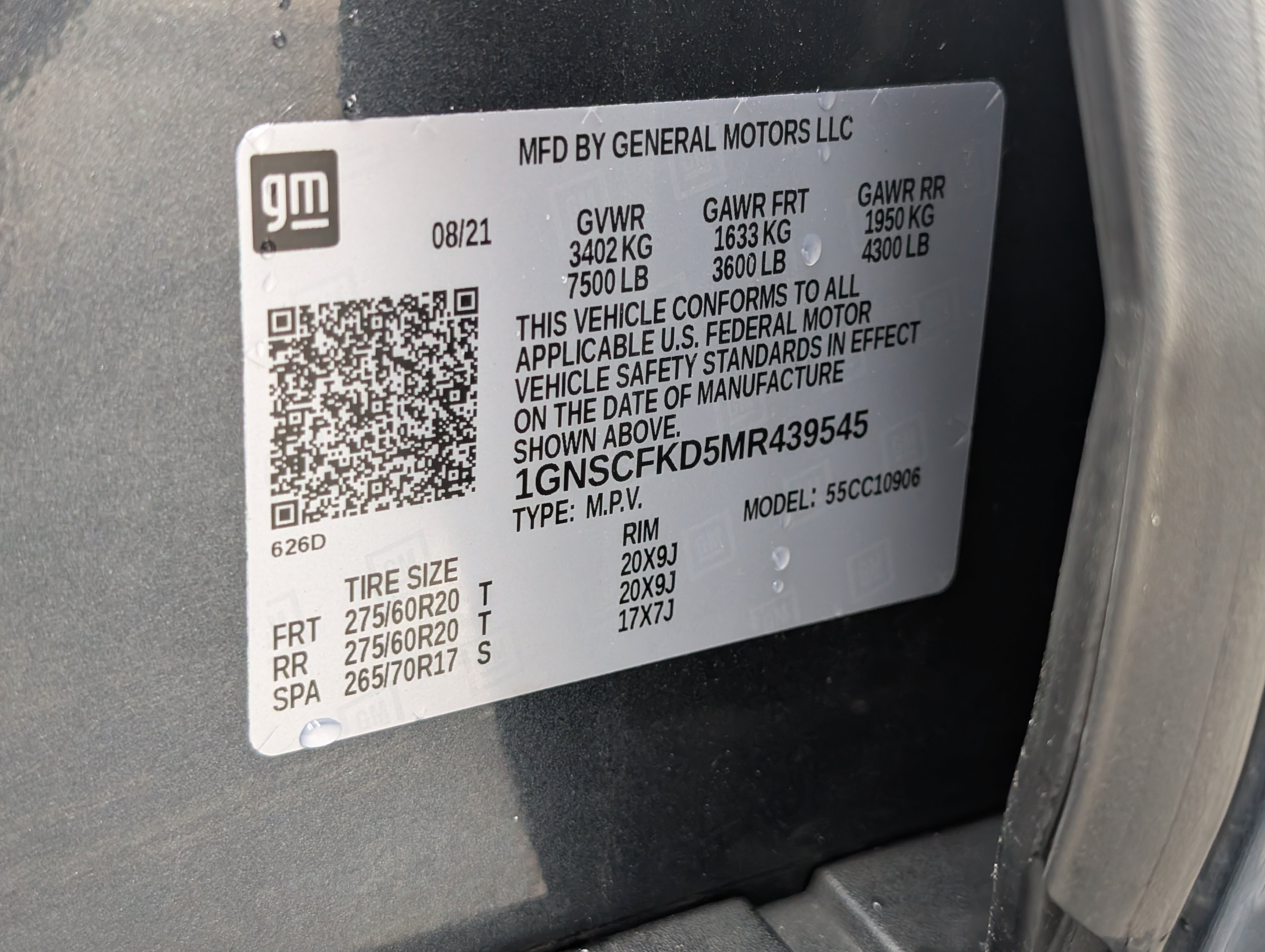 Used 2021 Chevrolet Suburban Premier w/ Premium Package 2 RWD image 44