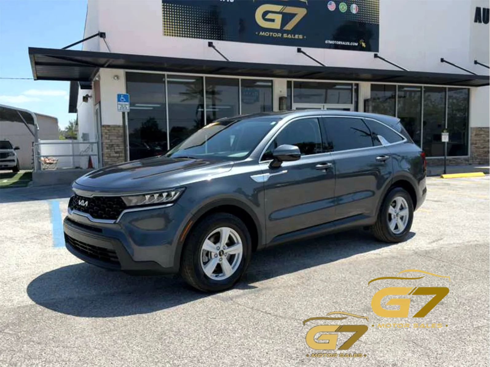 Used 2022 Kia Sorento LX FWD image 1