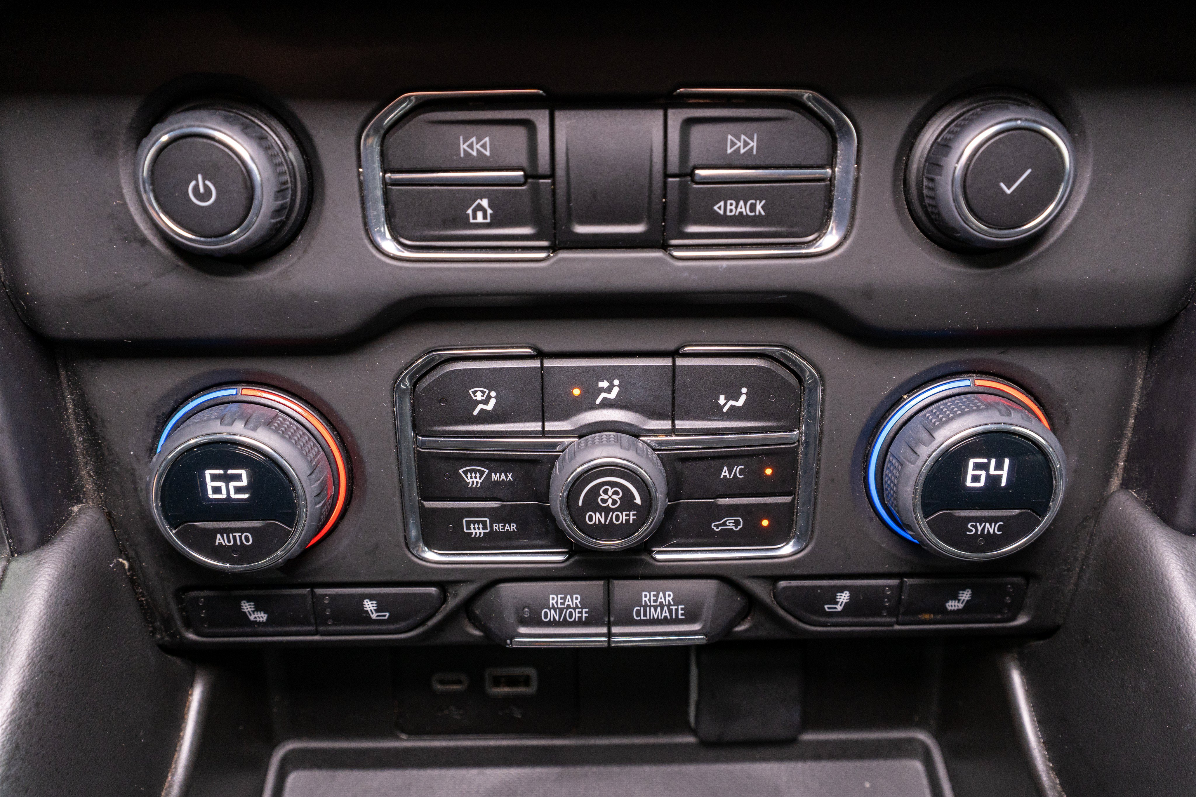 Used 2023 Chevrolet Tahoe LT w/ LT Signature Plus Package RWD image 21