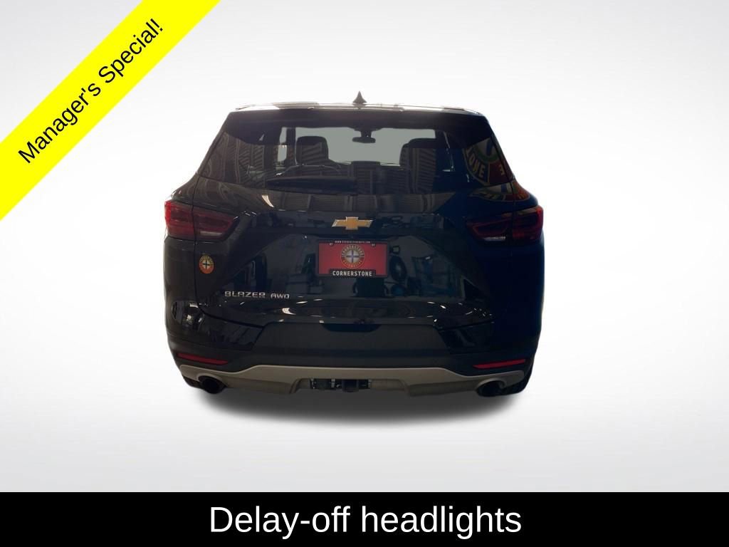 Used 2025 Chevrolet Blazer LT AWD/4WD image 18