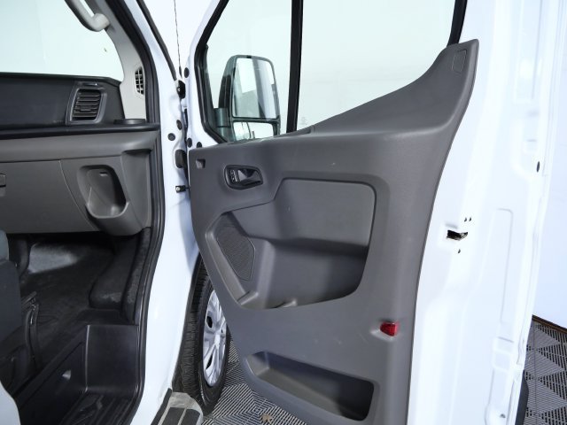 Certified 2025 Ford Transit 250 Low Roof w/ Exterior Upgrade Package RWD image 9