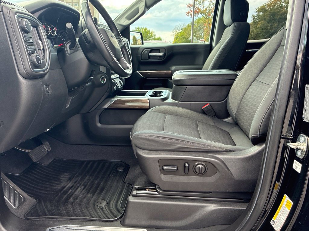 Used 2019 Chevrolet Silverado 1500 RST w/ All-Star Edition AWD/4WD image 13
