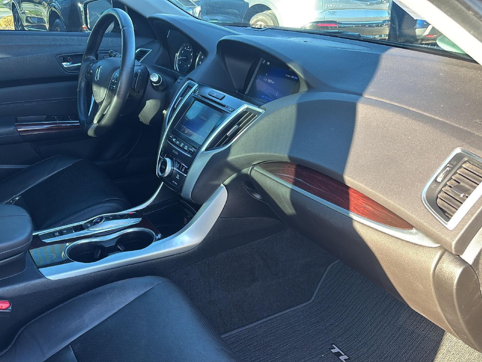 Used 2015 Acura TLX w/ Advance Package FWD image 25