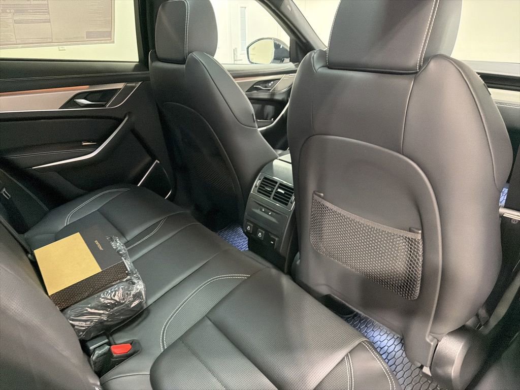 New 2026 Jaguar F-PACE R-Dynamic S image 27