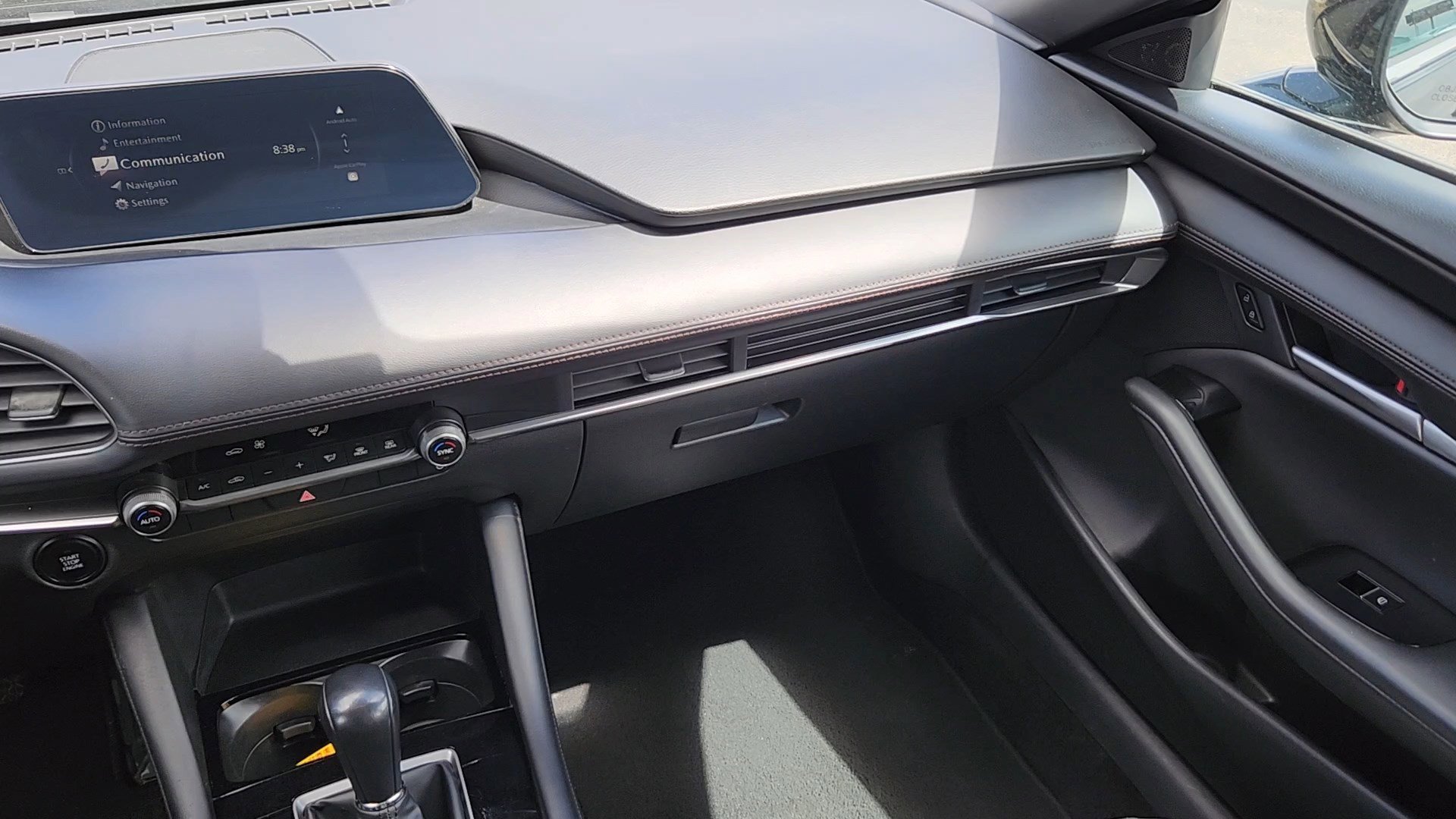 Used 2024 MAZDA MAZDA3 s image 6