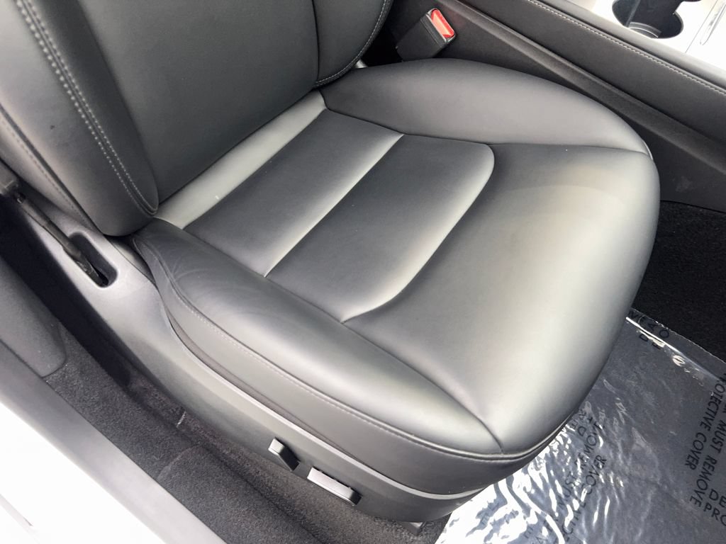 Used 2023 Tesla Model Y Long Range AWD/4WD image 45