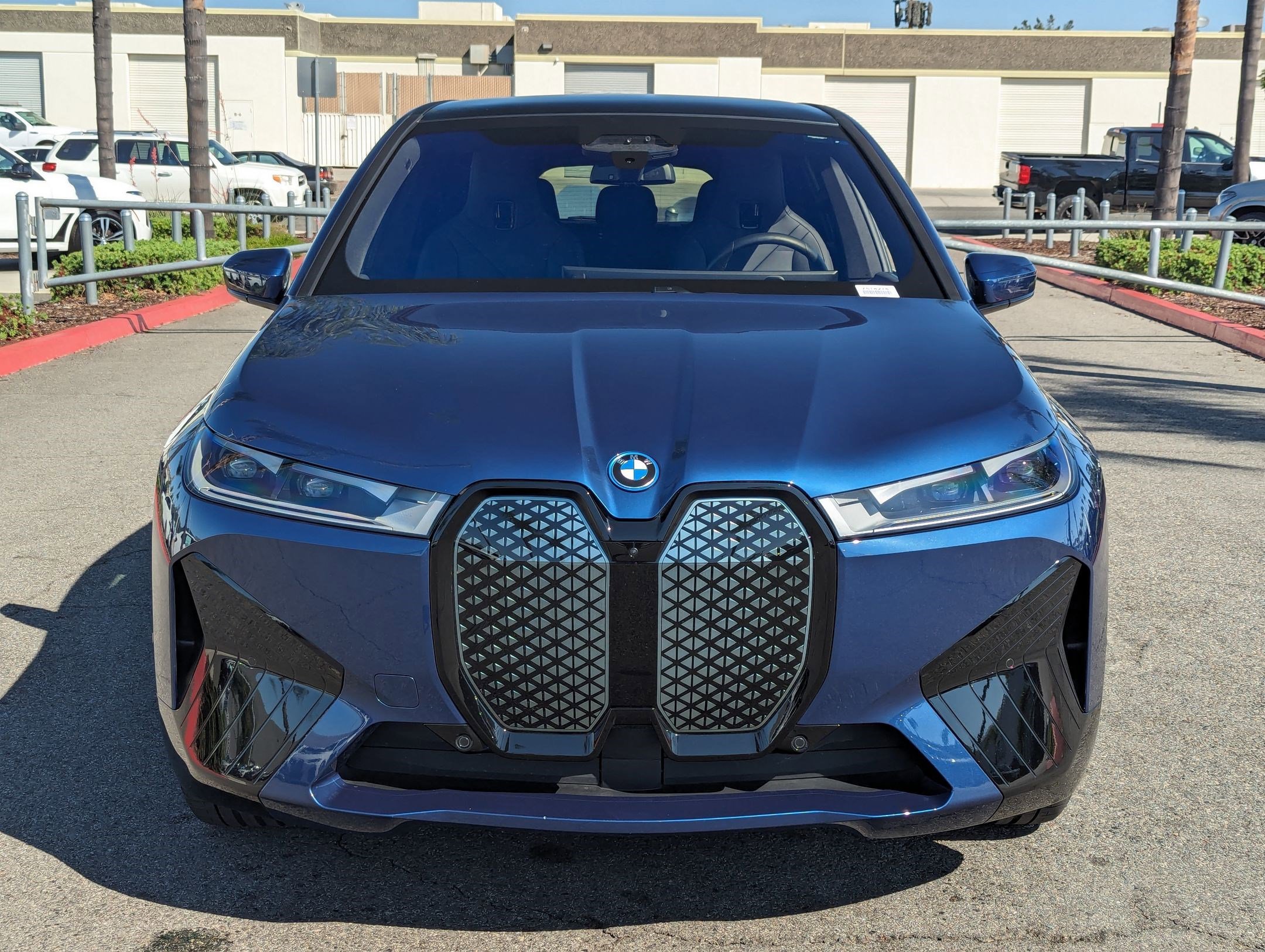 Used 2025 BMW iX xDrive50 w/ Premium Package image 3