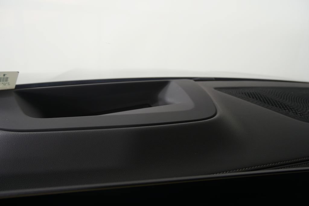 Used 2025 BMW X5 sDrive40i RWD image 21