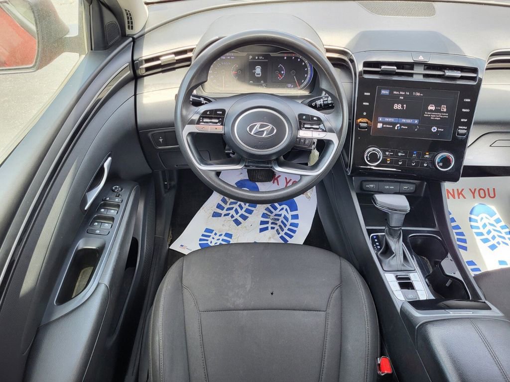 Used 2023 Hyundai Tucson SE FWD image 13