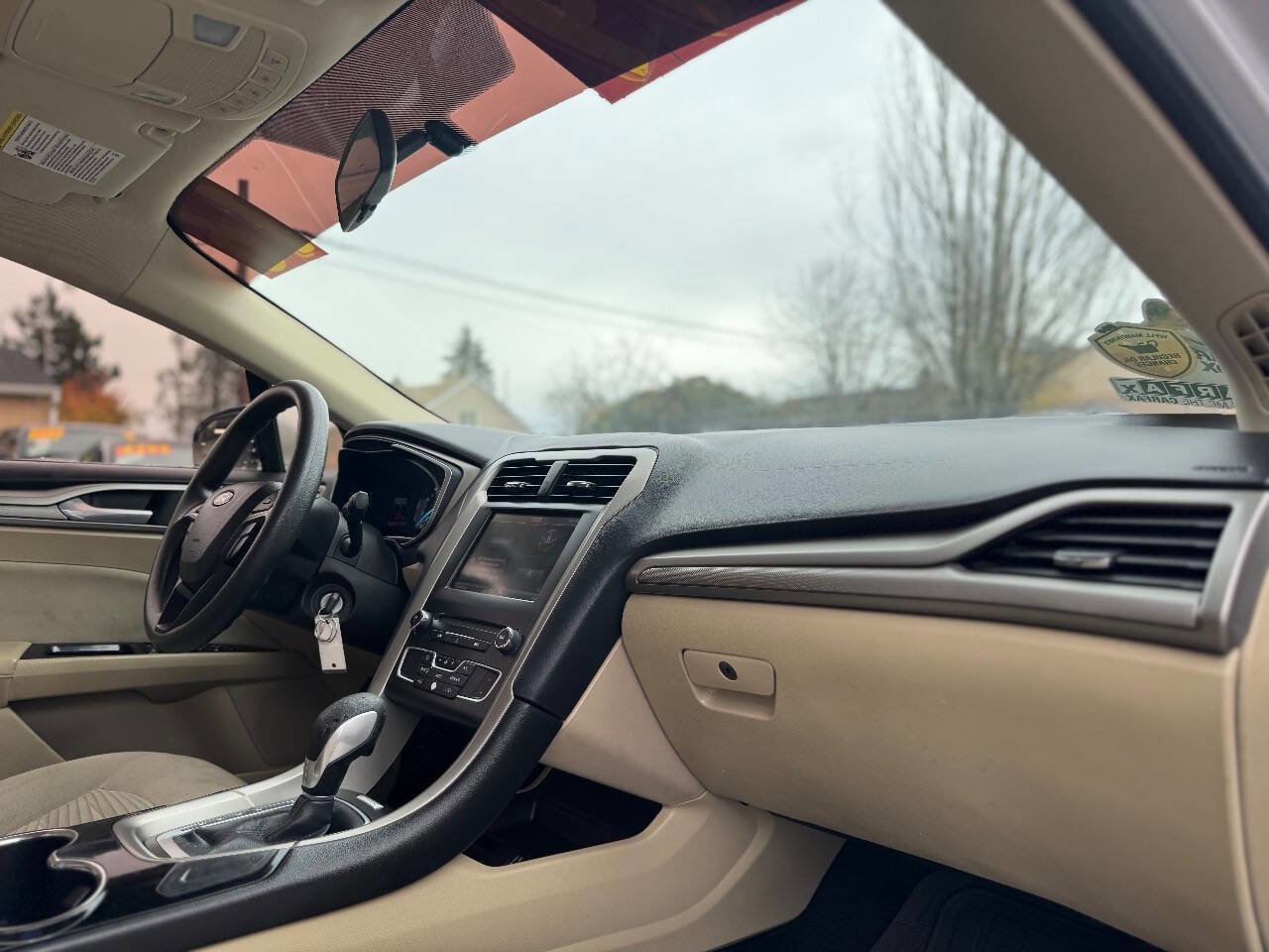 Used 2016 Ford Fusion SE image 7