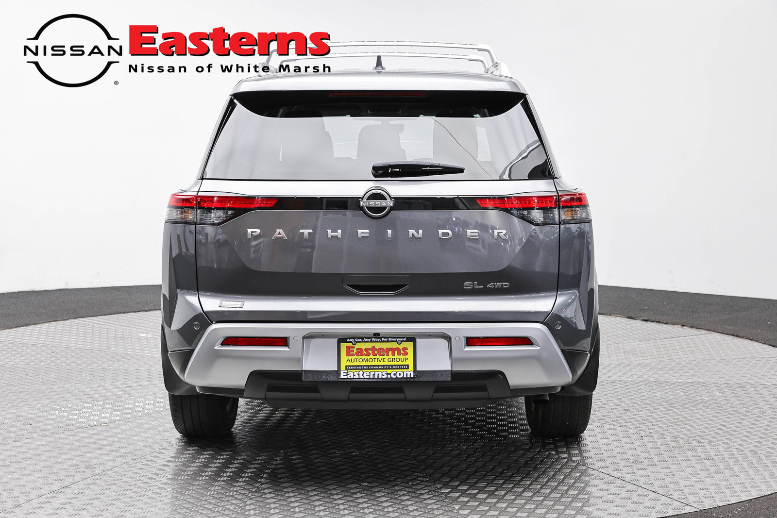 Used 2024 Nissan Pathfinder SL AWD/4WD image 6