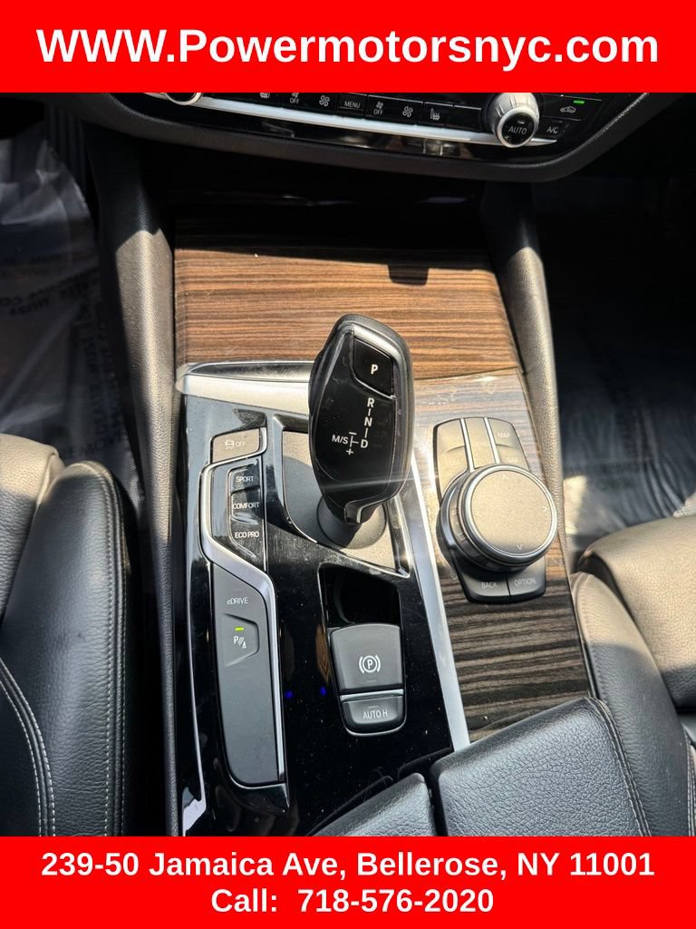 Used 2019 BMW 530e w/ Convenience Package RWD image 32