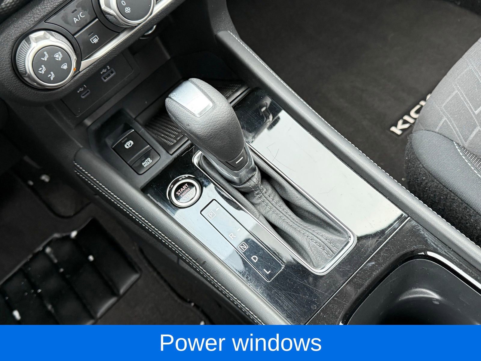 Used 2023 Nissan Kicks SV image 22