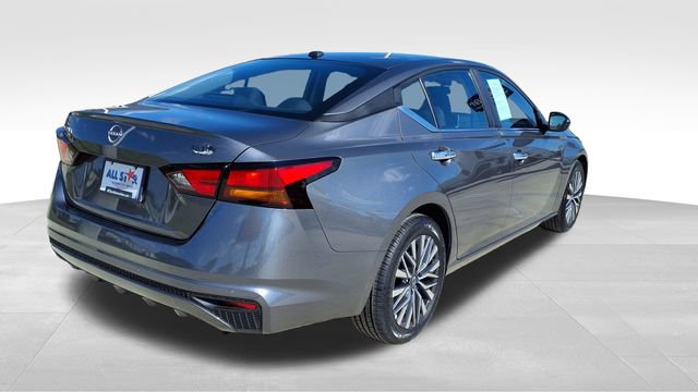 Used 2025 Nissan Altima 2.5 SV image 8