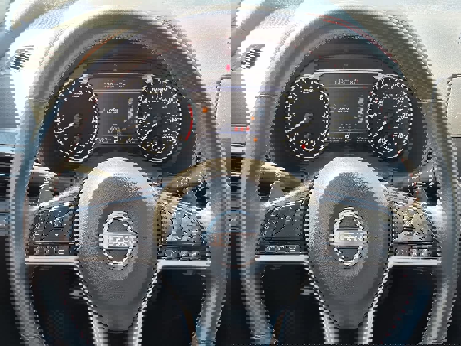 Used 2024 Nissan Altima 2.5 SR image 14