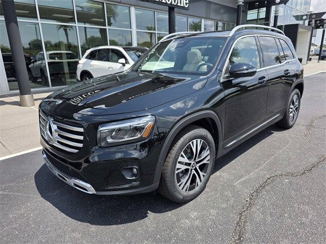 New 2025 Mercedes-Benz GLB 250 image 2