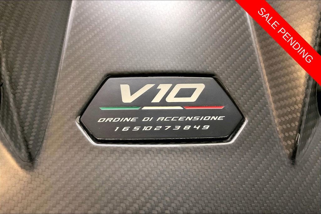 Used 2023 Lamborghini Huracan Tecnica image 16