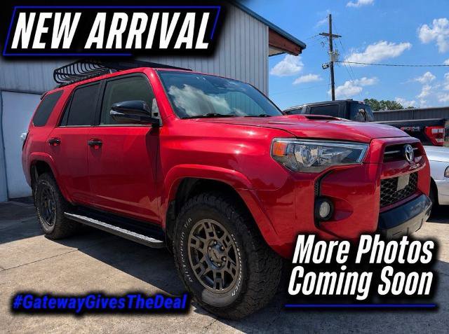 Used 2020 Toyota 4Runner Venture w/ Moonroof Package AWD/4WD image 1
