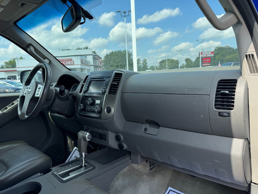 Used 2014 Nissan Frontier SV AWD/4WD image 19