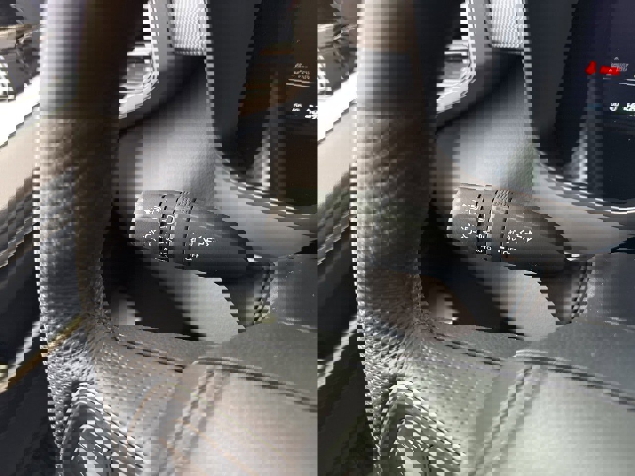 Used 2025 Toyota Tundra Limited image 21