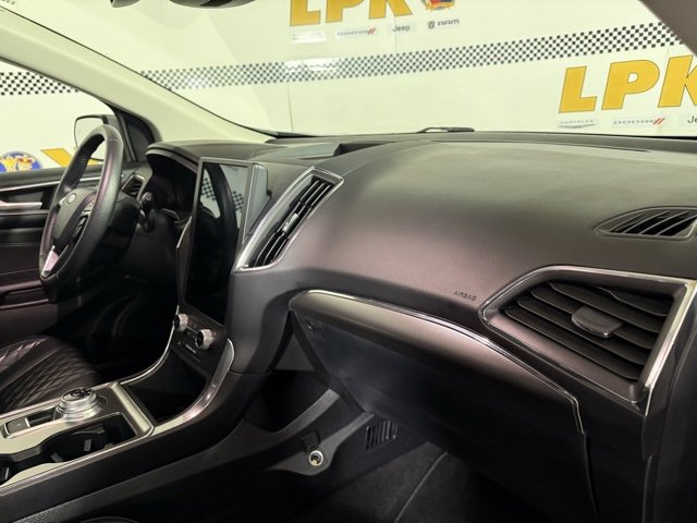 Used 2024 Ford Edge Titanium image 21