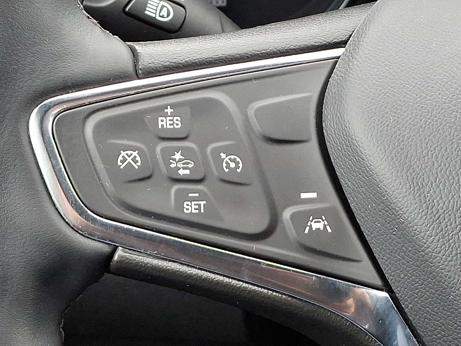 Used 2024 Chevrolet Equinox LT AWD/4WD image 22