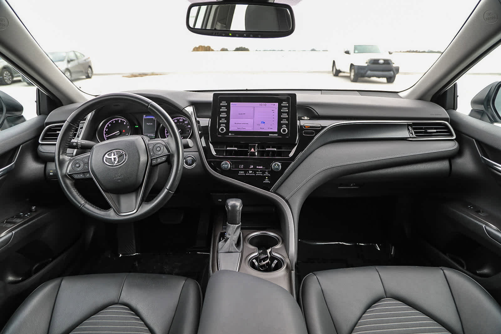 Used 2021 Toyota Camry SE w/ Convenience Package image 12