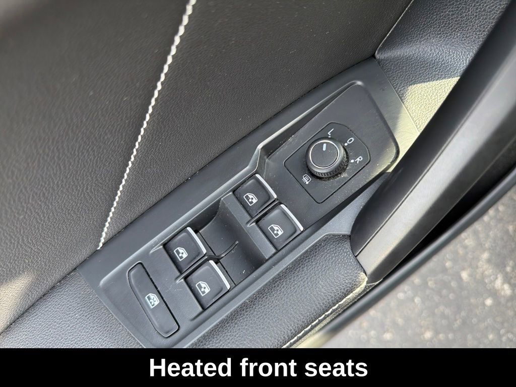 Used 2023 Volkswagen Tiguan SE image 14