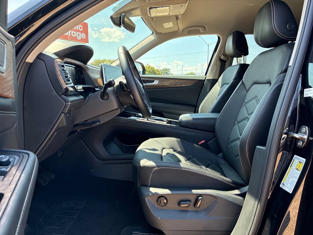 Used 2026 Volkswagen Atlas SE AWD/4WD image 24