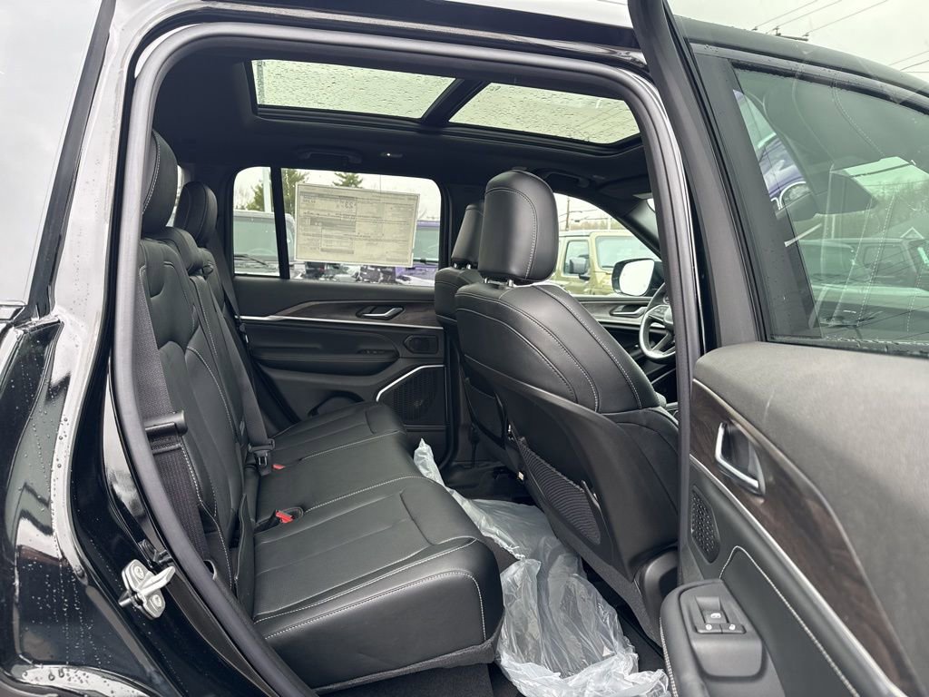 New 2026 Jeep Grand Cherokee Limited image 29