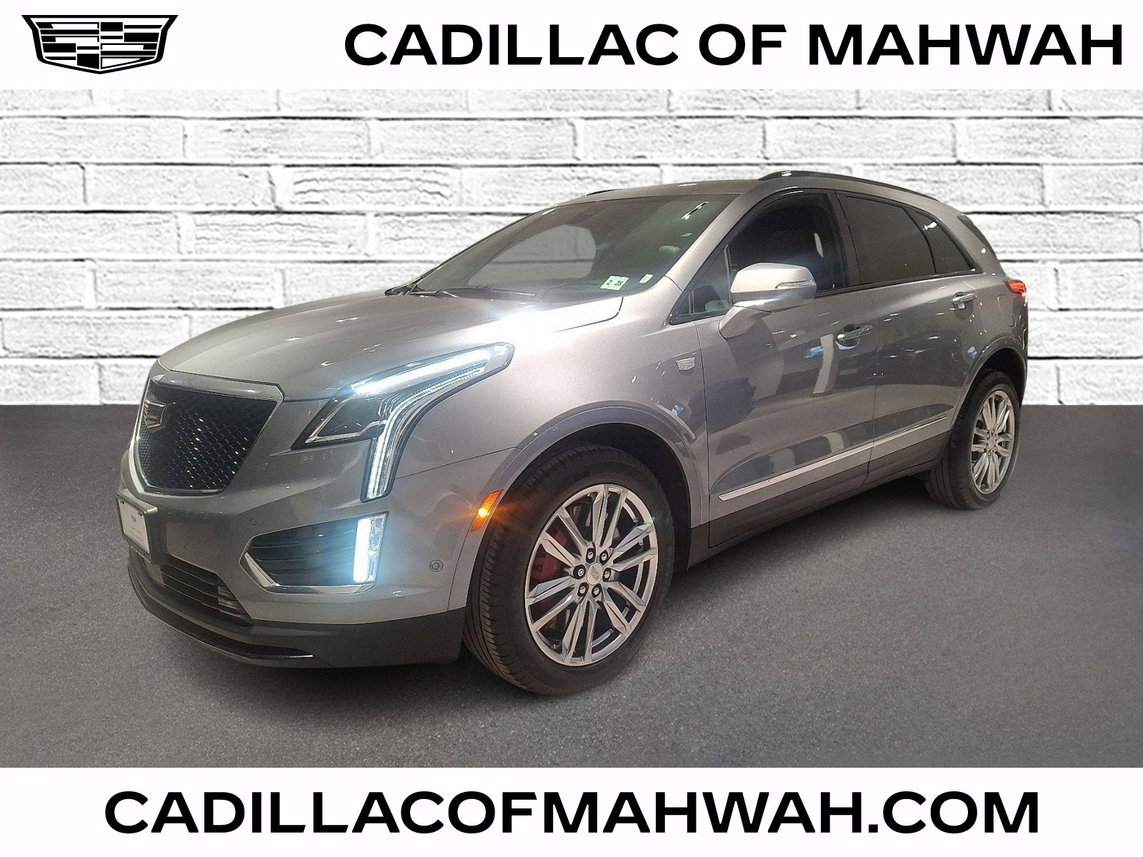 Certified 2023 Cadillac XT5 Sportv w/ Technology Package image 1