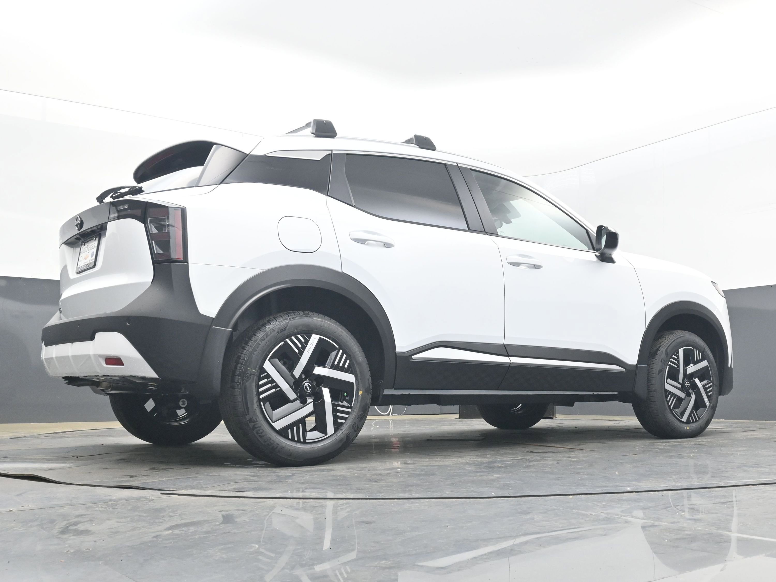 New 2026 Nissan Kicks SV FWD image 28