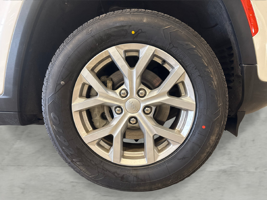 Used 2023 Jeep Grand Cherokee Limited AWD/4WD image 22