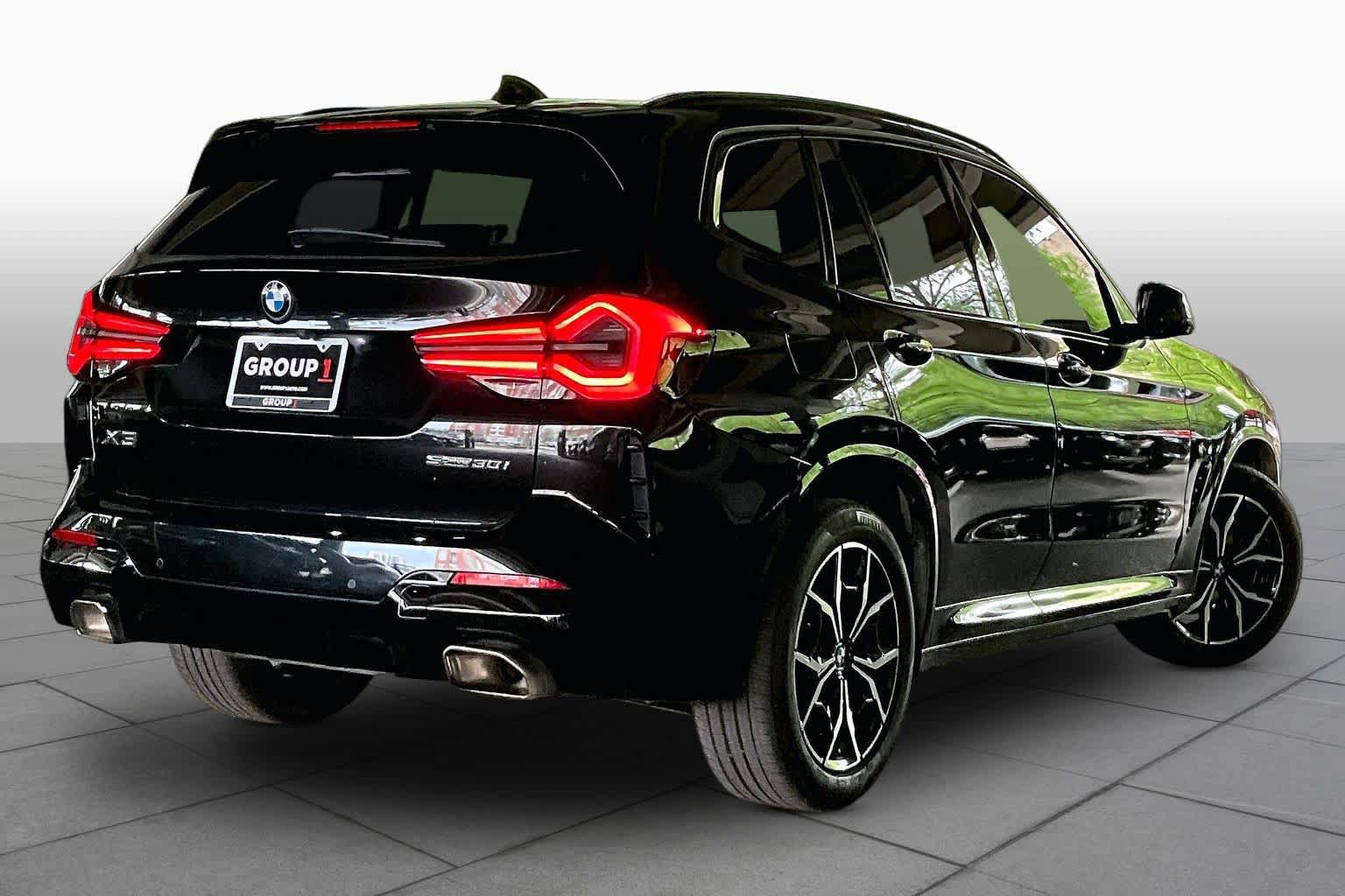 Used 2024 BMW X3 sDrive30i w/ M Sport Package RWD image 12