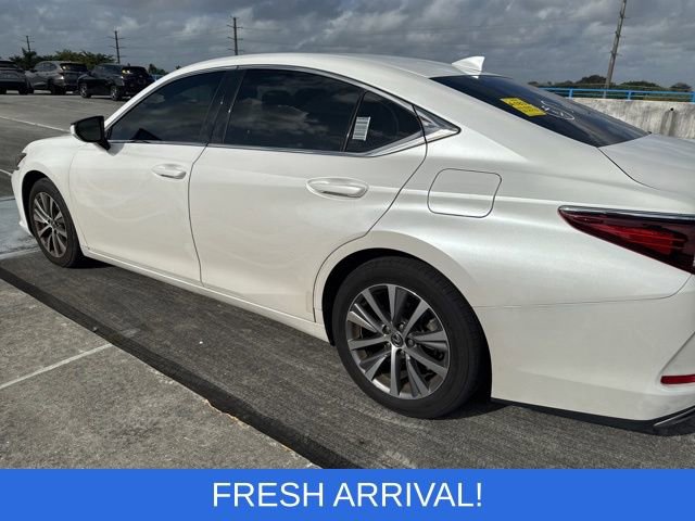 Used 2019 Lexus ES 350 w/ Premium Package image 13