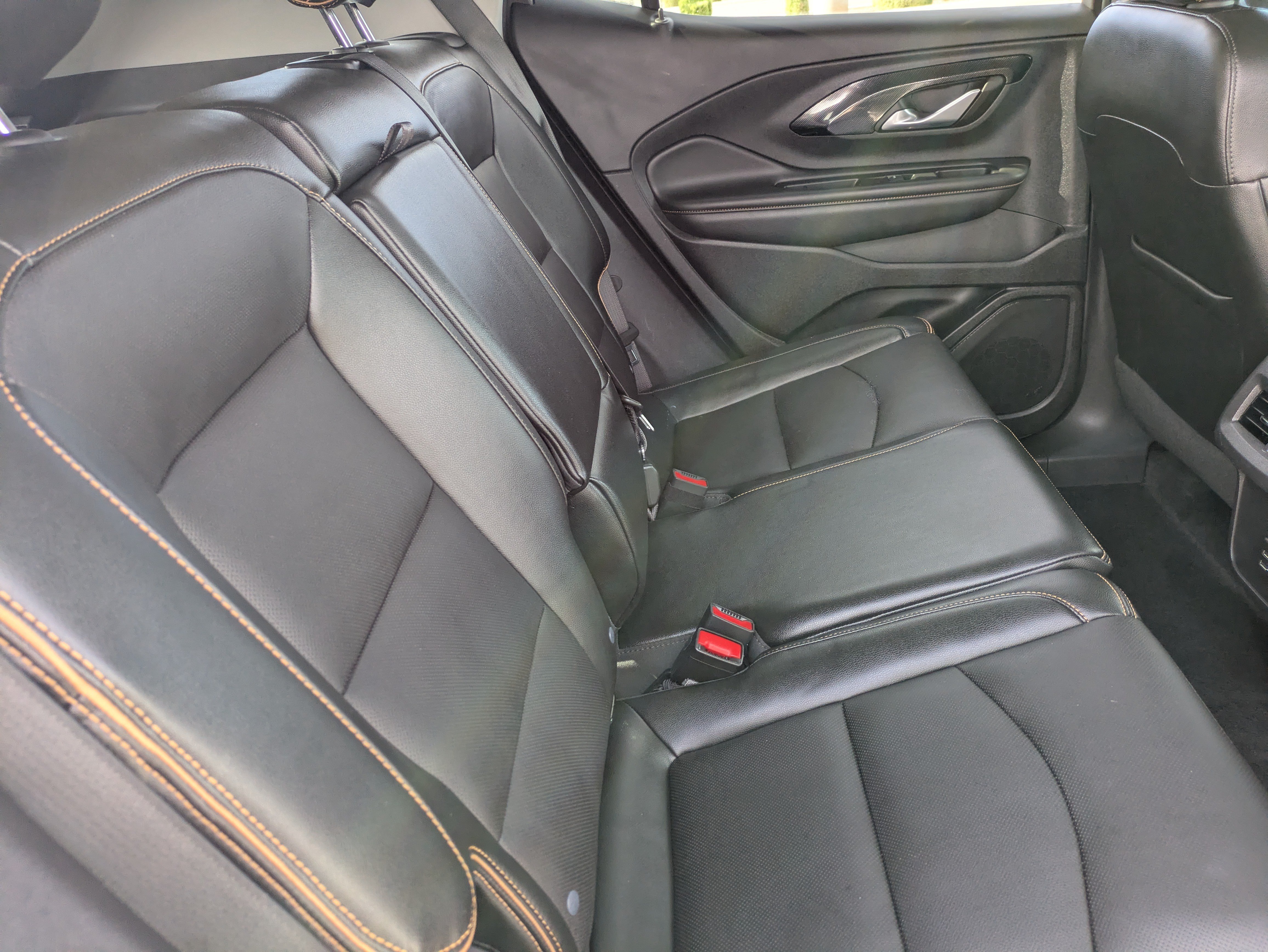 Used 2024 GMC Terrain AT4 w/ Tech Package AWD/4WD image 14