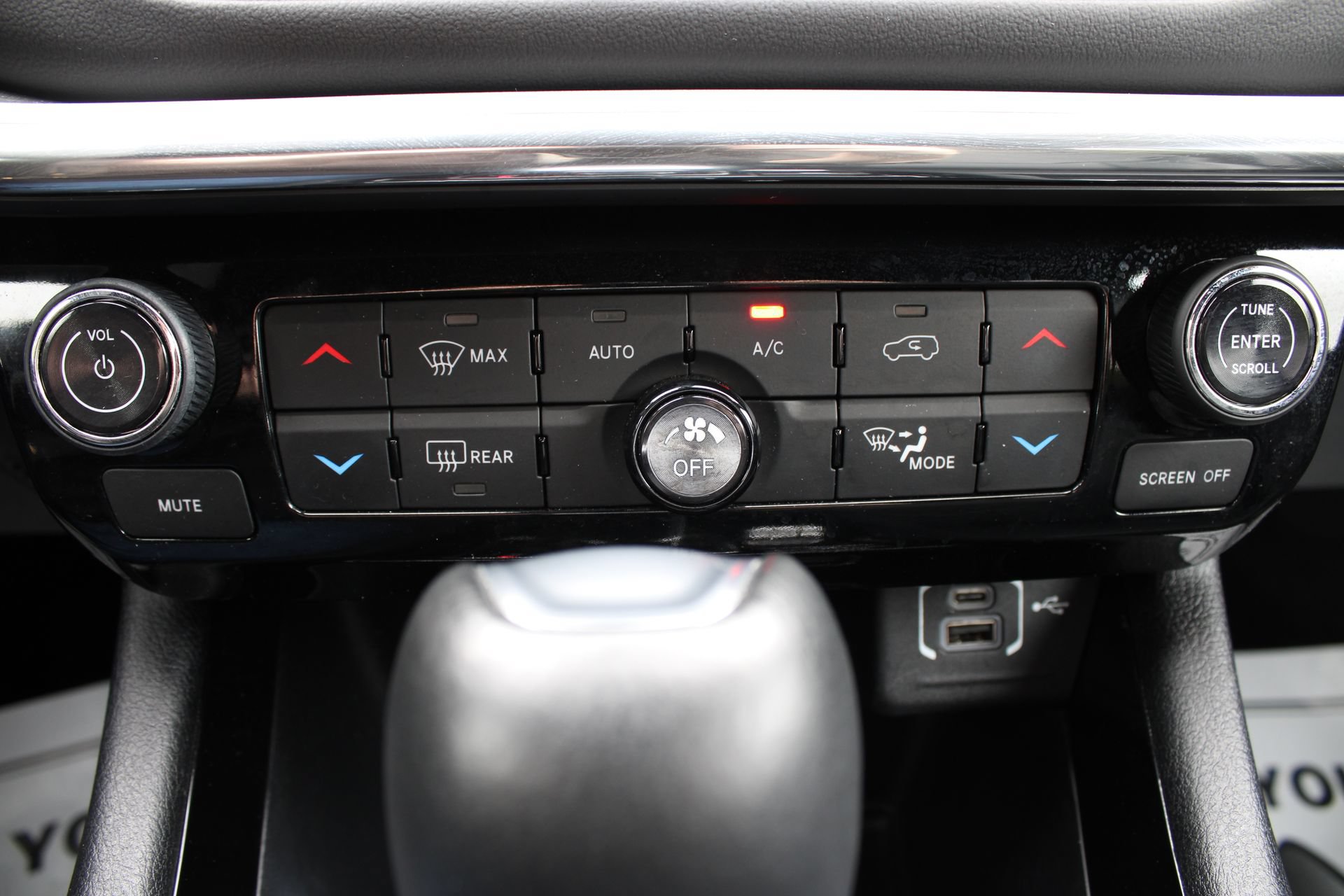 Used 2023 Jeep Compass High Altitude AWD/4WD image 43