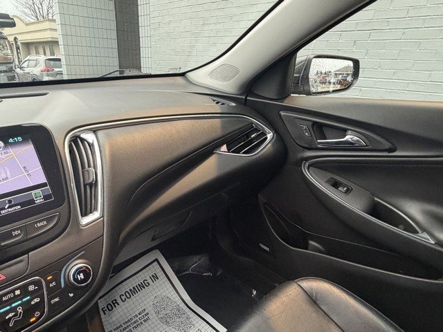 Used 2017 Chevrolet Malibu Hybrid w/ Leather Package image 19