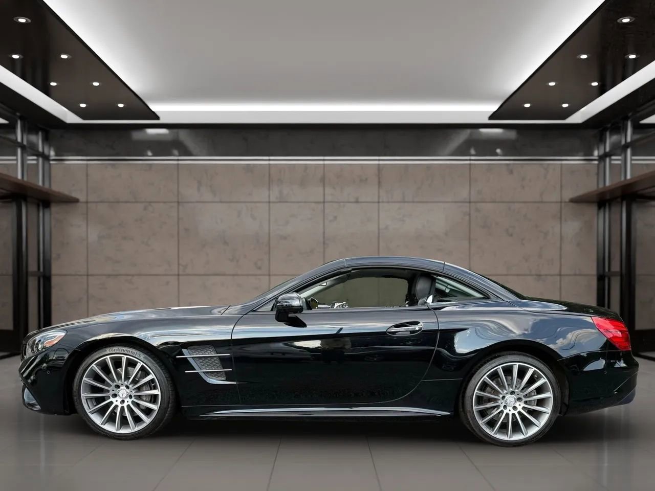 Used 2017 Mercedes-Benz SL 450 image 11