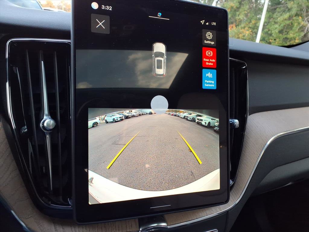 New 2026 Volvo XC60 B5 Core w/ Climate Package image 18