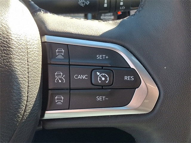 Used 2024 Jeep Compass Limited image 21