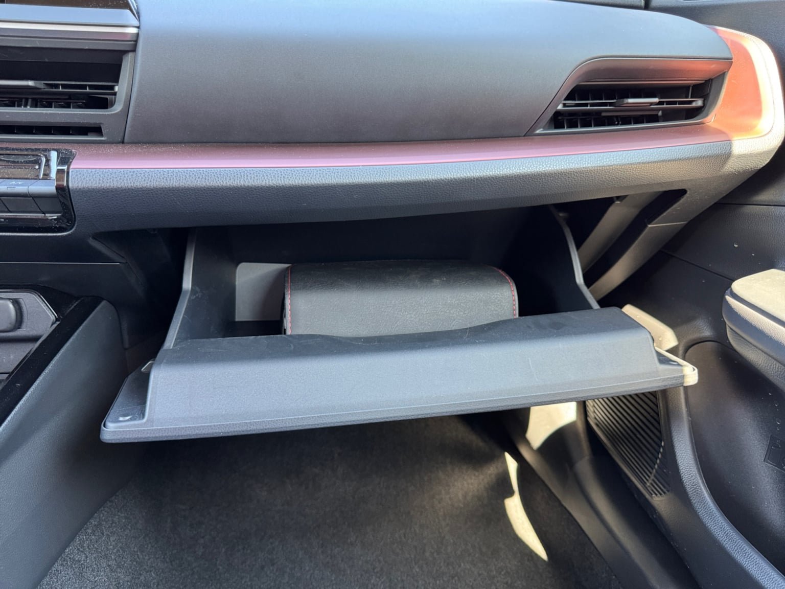 Used 2024 Toyota Prius Prime FWD image 24