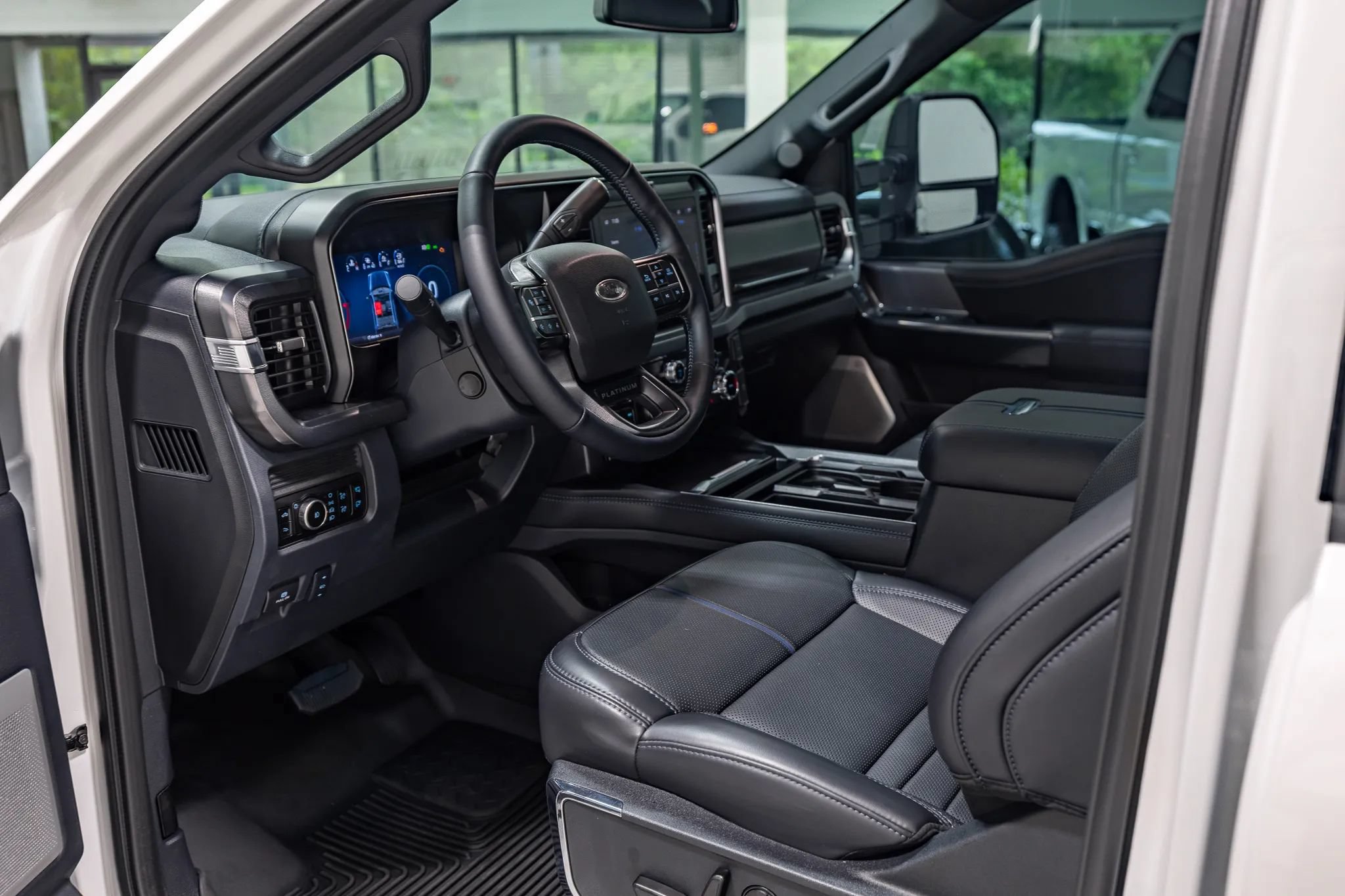 Used 2026 Ford F250 Platinum w/ Tremor Off-Road Package AWD/4WD image 42
